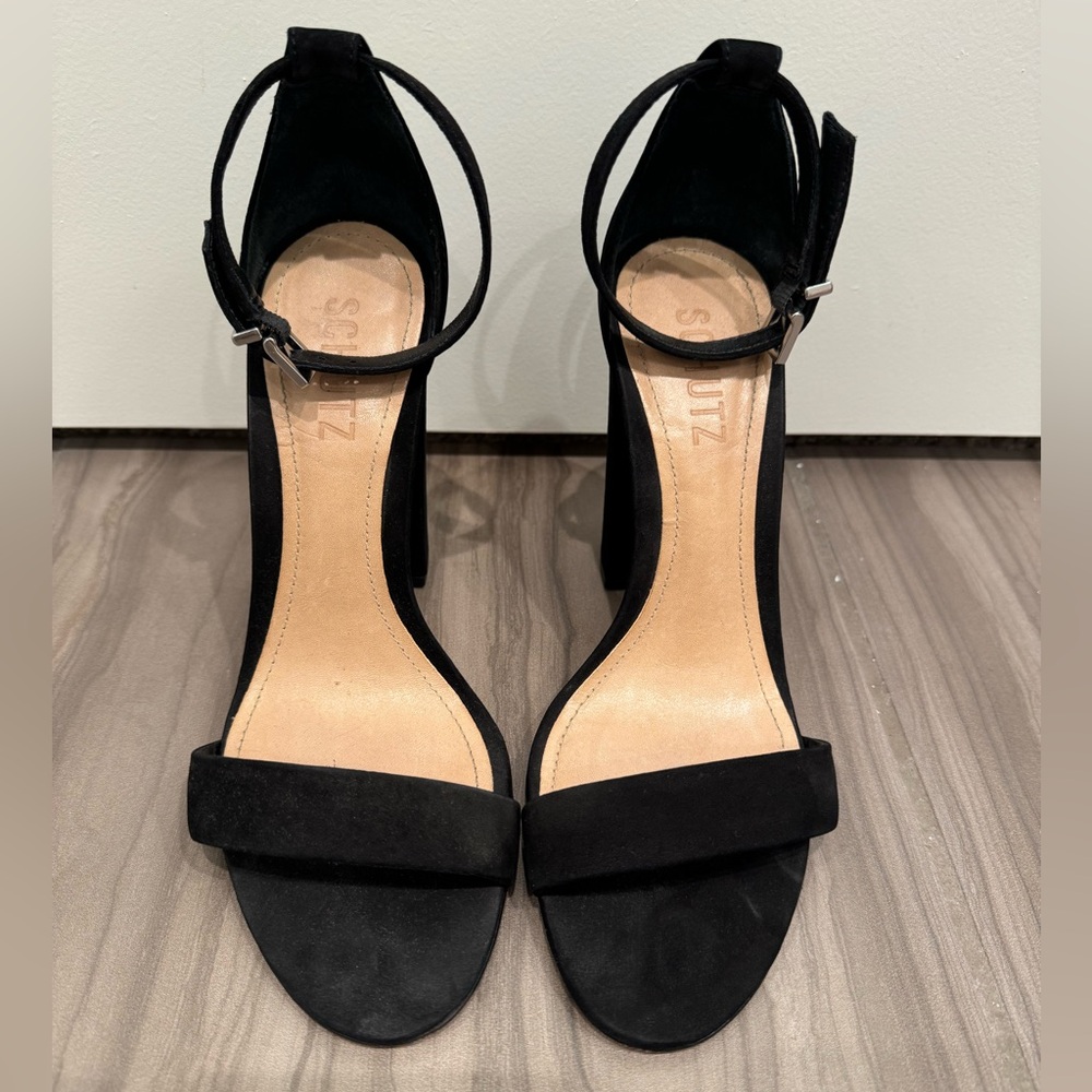 EUC Schutz Enida Strappy Sandal size 7